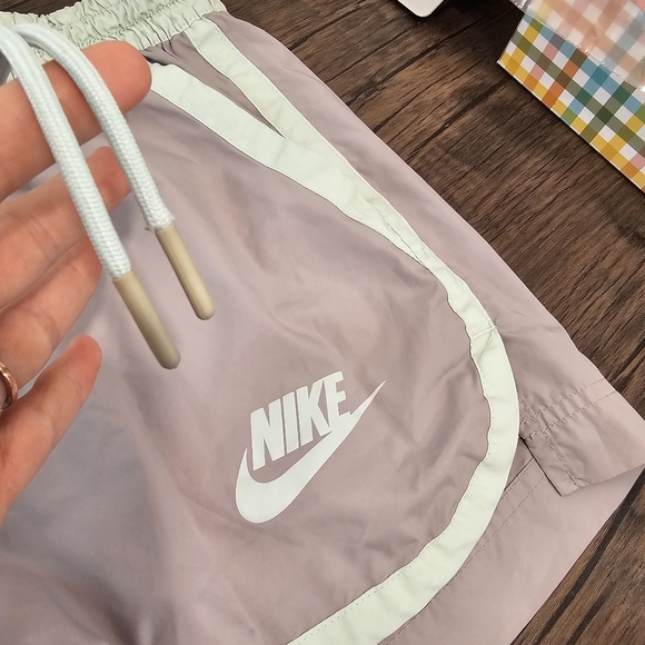 Nike shorts - Picture 9 of 12